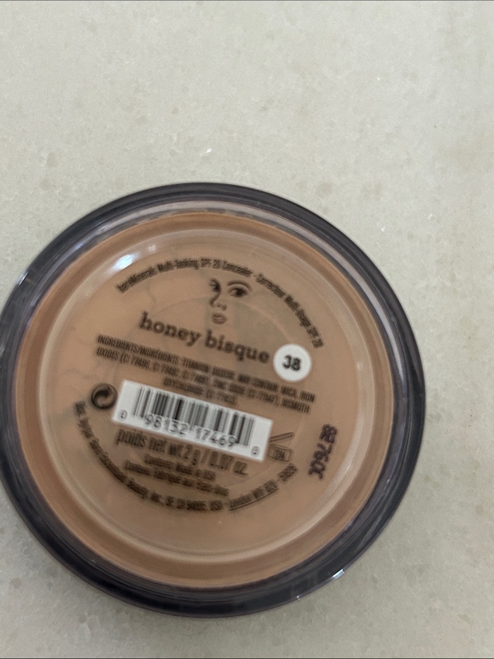 Concealer Compact (Not an Accessory) - Picture 2 of 2